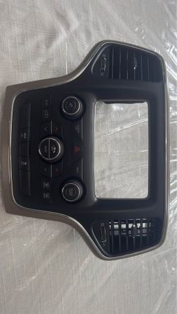 2014 Jeep Grand Cherokee OEM Bezel with Vents - P0(contact info removed)AF
