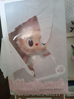 Mokoko 400% Close to Sweet Popmart Exclusive