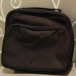 TRAVEL SUNDRIES CASE
