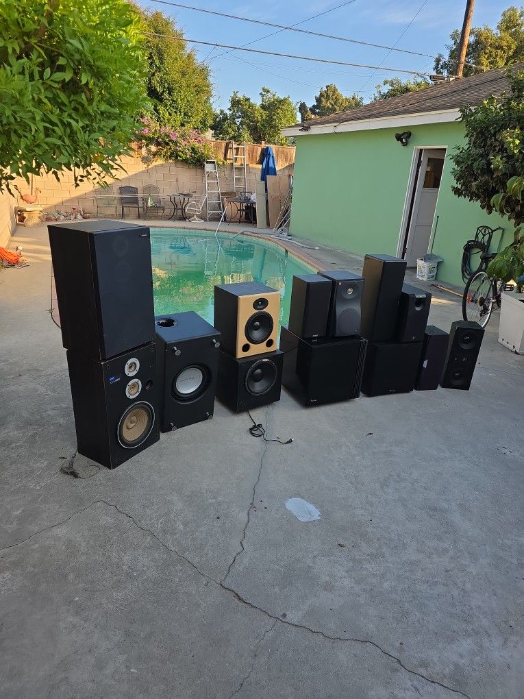Speakers/Subwoofers