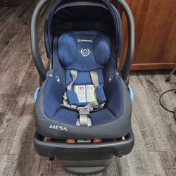 Baby Mesa Infant Car Seat 