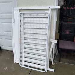 Cuna De Madera En Buenas Condiciones NO TIENE COLCHON 