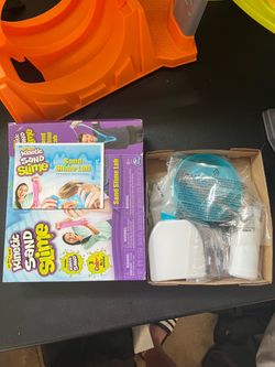 Kinetic Sand Slime Lab