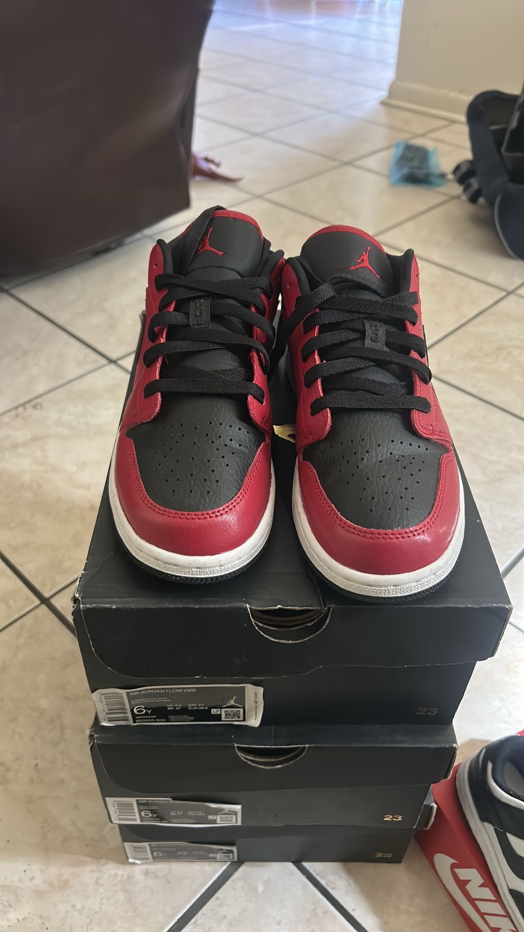 Air Jordan Low 1s 6Y
