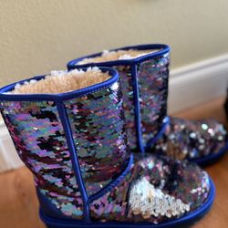 Uggs - sparkling (Size 7)