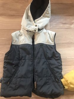 VEST size 9 junior $15