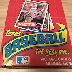 1985 Topps Baseball Cards, Unopened Case