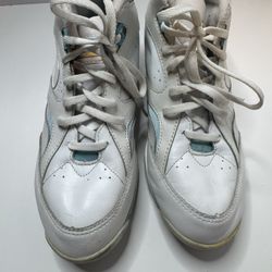 Nike Air Tech Challenge Size 9.5 Sneakers 