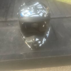 Size xl   Motorcycle Helmet. Visor And Front Vent