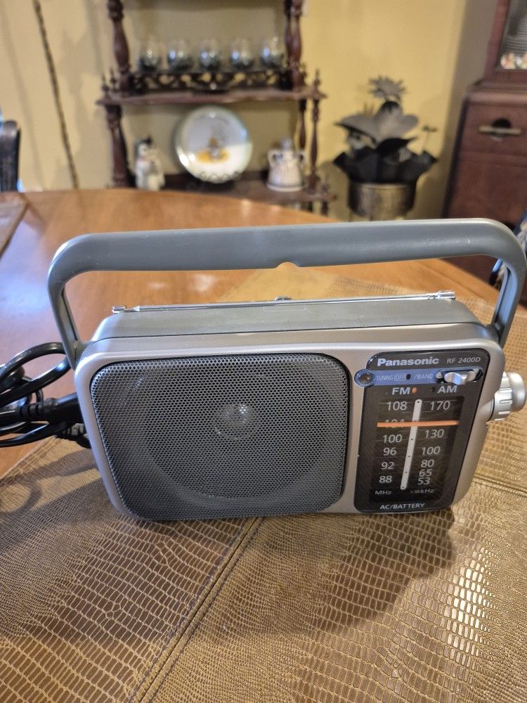 Panasonic, portable Am/fm Portable radio RF-24000