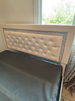 Full bed frame