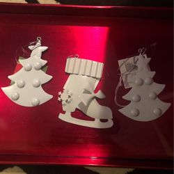 Art Minds Tin Ornaments