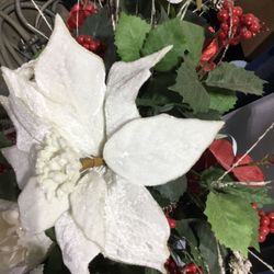 Holidays Column Or Stand That Just Change Flower Per Seasons