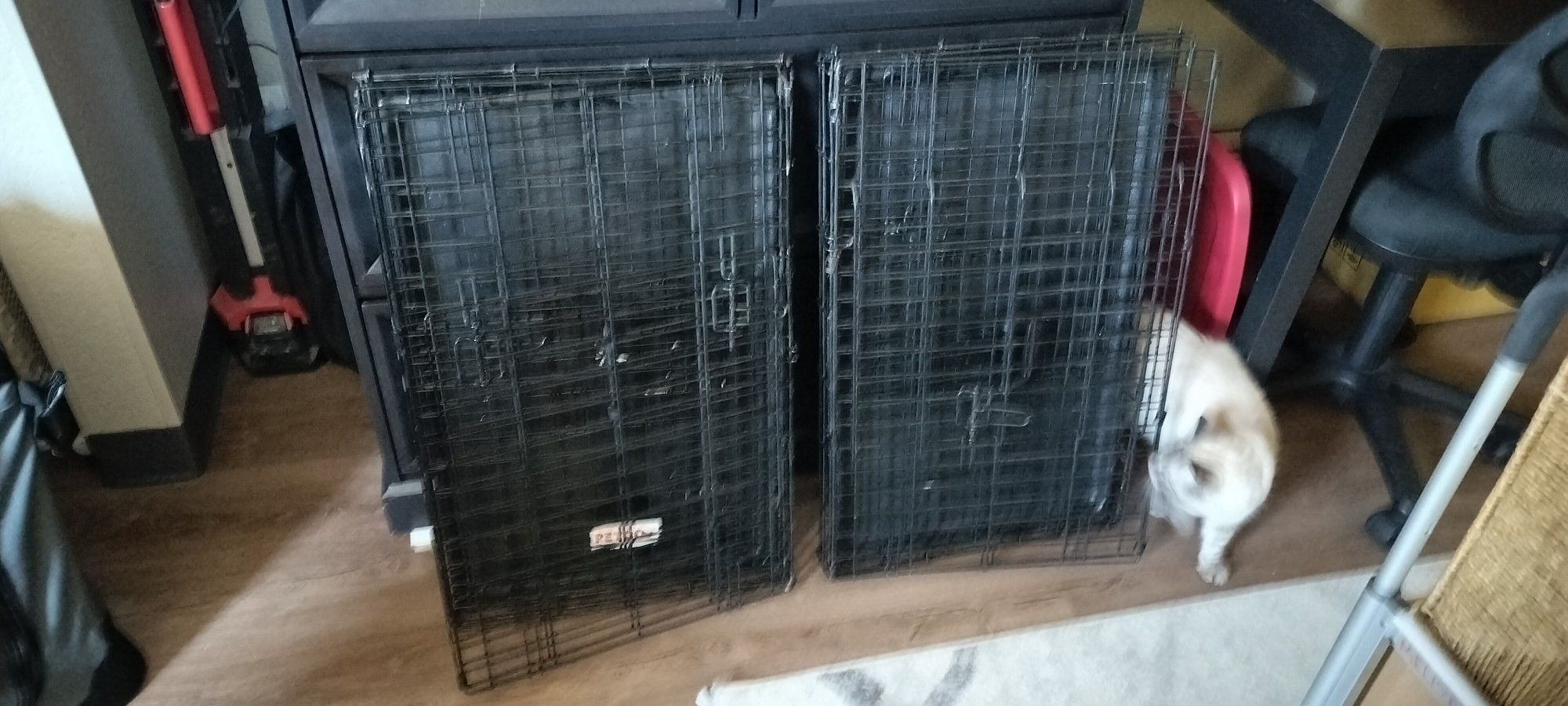 Used Medium Size Dog Kennels
