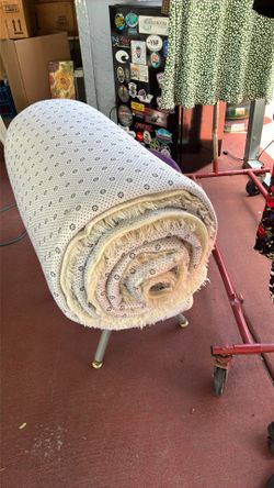 White shag area rug 12 x 10