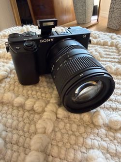 📷 Sony a6400 Camera Bundle — $699 OBO