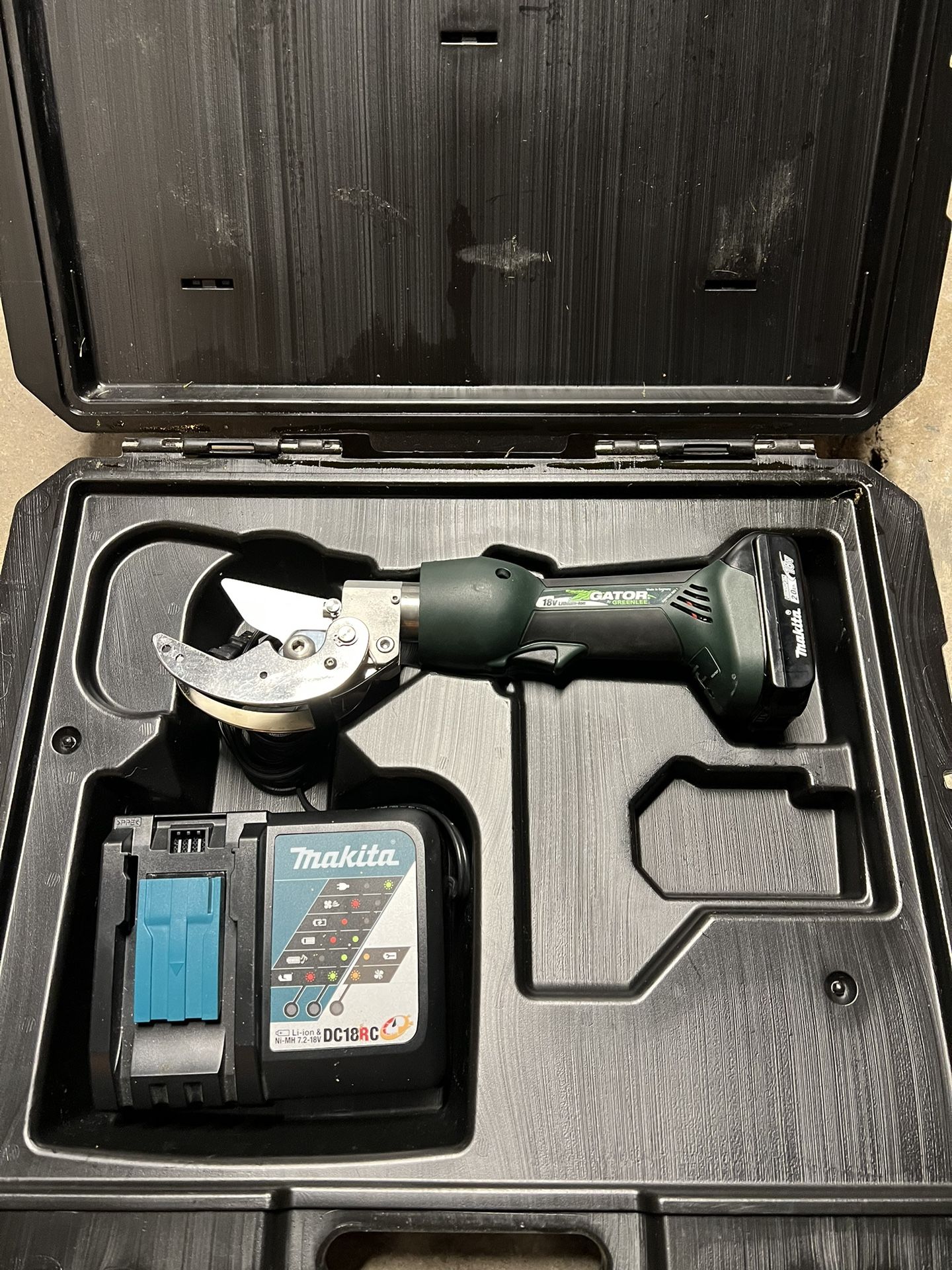 Greenlee Gator 18v Makita Battery Copper Aluminum Wire Cable