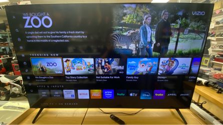 Vizio 65" 4K UHD Smart TV V4K65M-0804 with Remote - Works Great