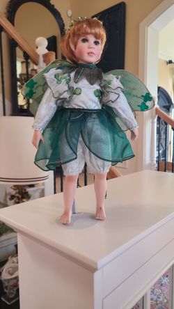 FAIRY DOLL Clover Eire Fairy PORCELAIN 15"
LINDA Mason Paradise Galleries Felicity Shamrock luck