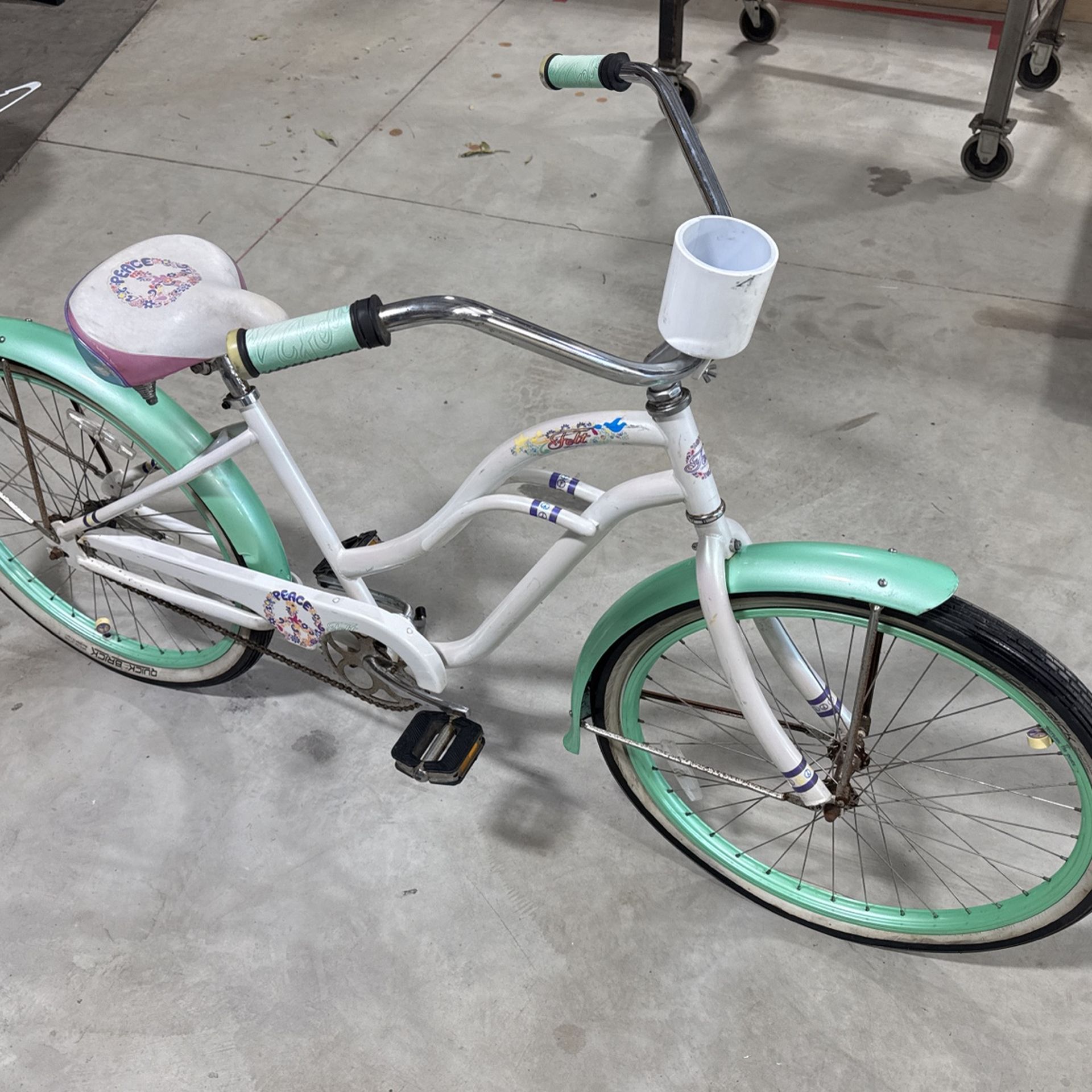 Girls 24” Beach Cruiser