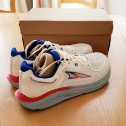 Altra Paradigm 7  Size 10.5 Shoes, Brand New