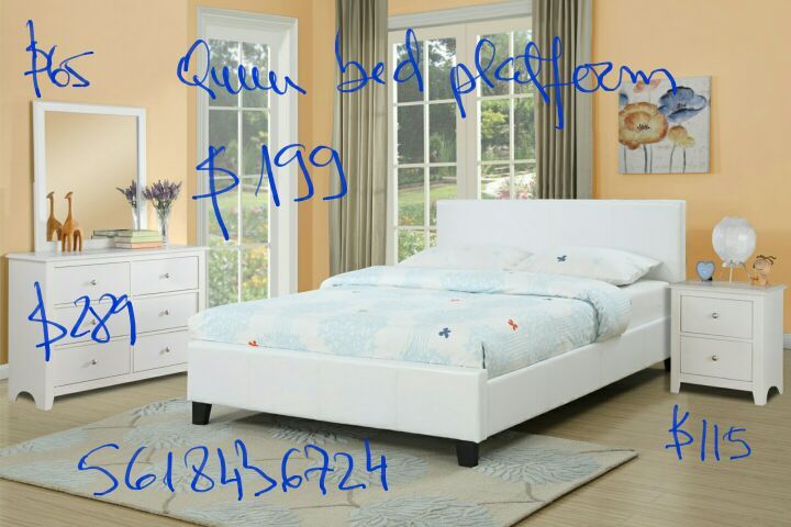new In box queen platform bed ( no boxsping required)