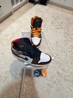 Air Jordan 1 Mid – Black, Gold & Multicolor