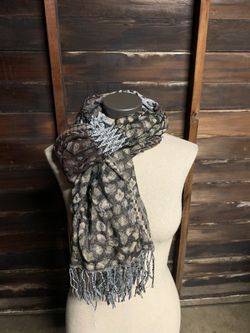 Brand new scarf