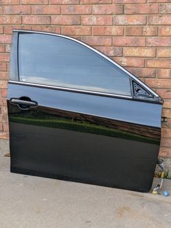 2-2017 Camry Front Right Door