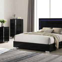 Brand New Black 4pc Queen Bedroom Set (Available In Eastern King)