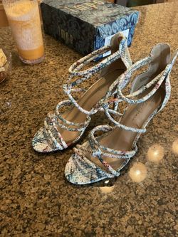 Woman’s Shoes Size 71/2 Worn Once