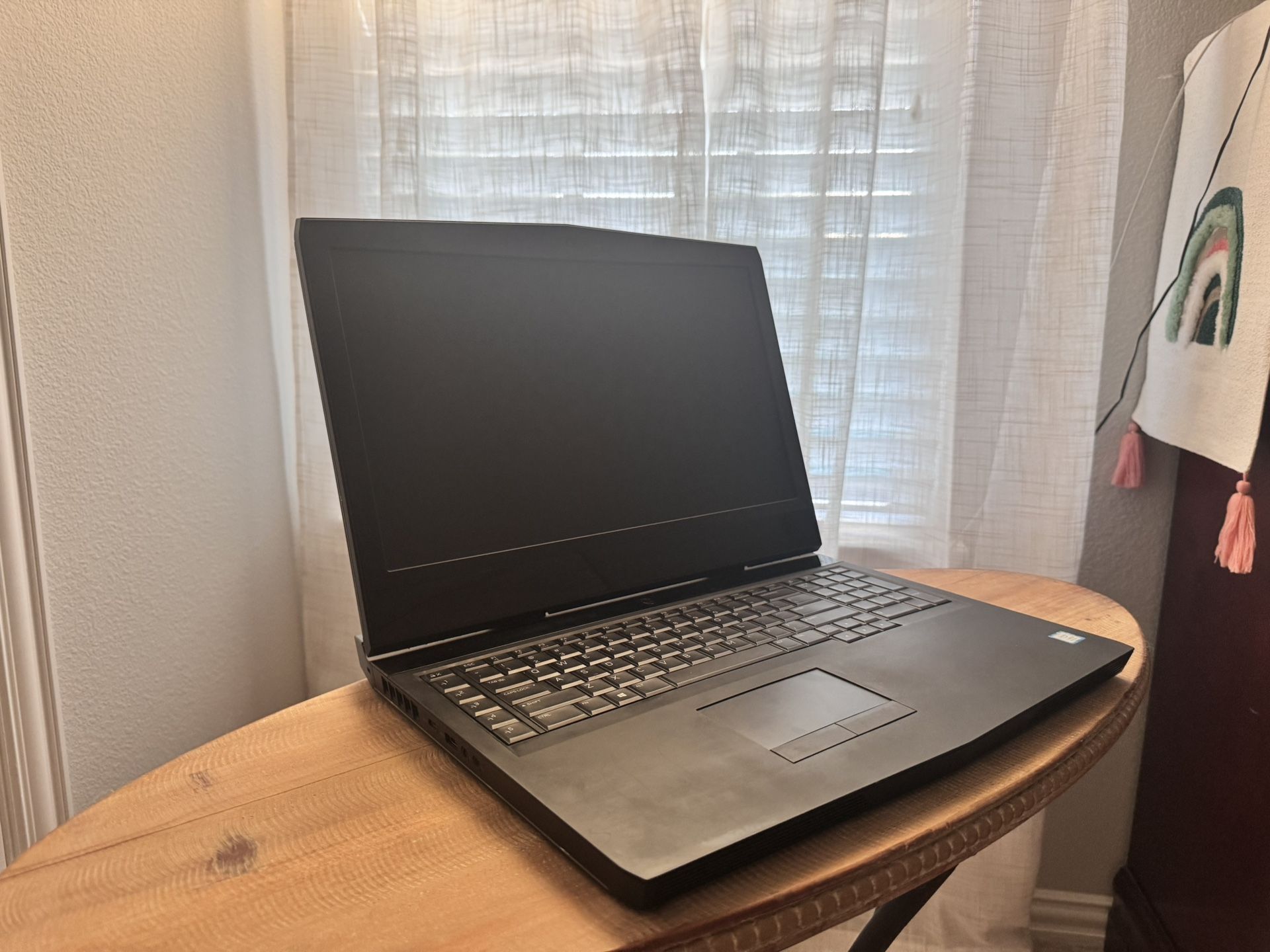 Alienware 17 R5 Laptop