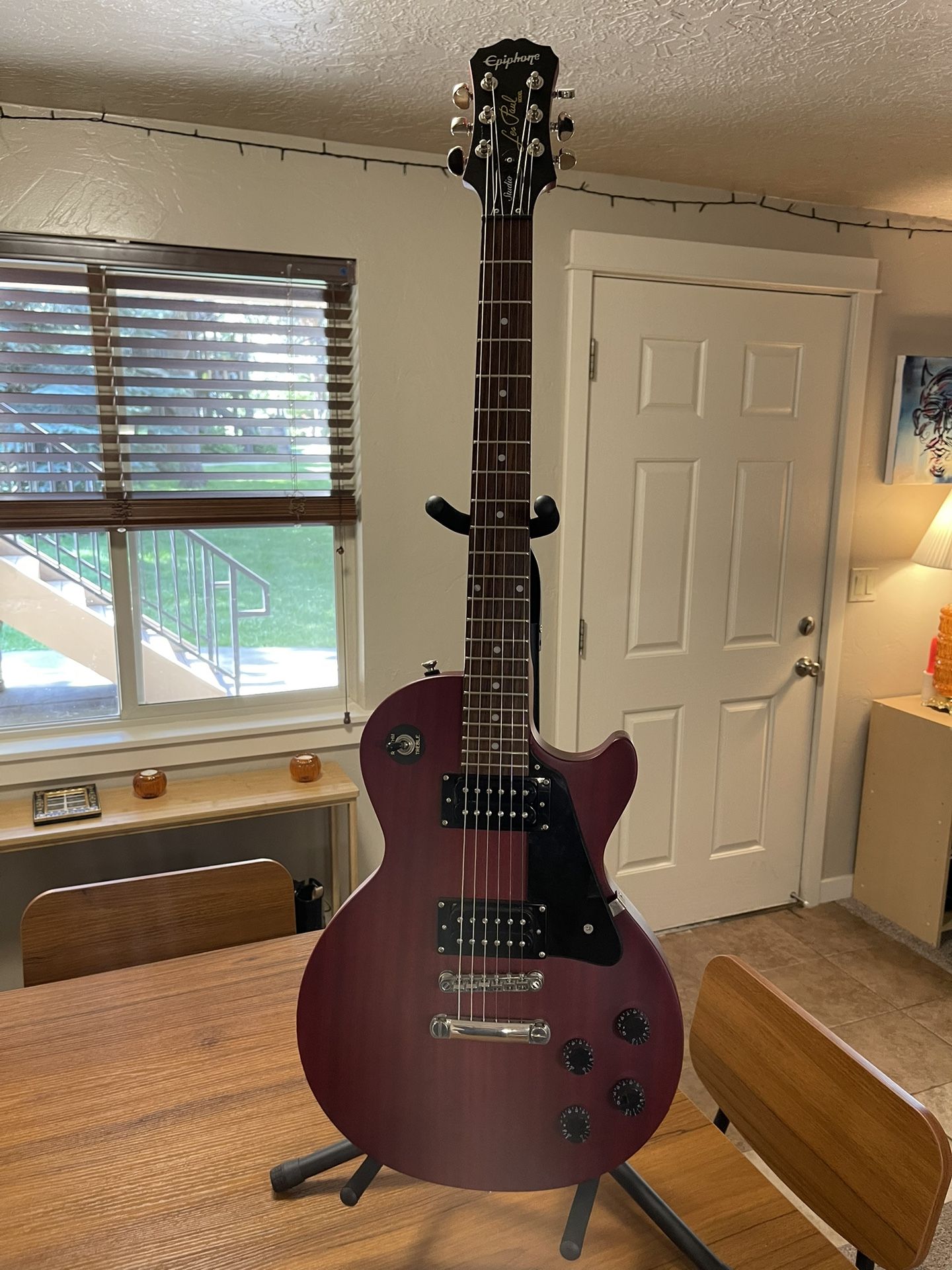 Epiphone Les Paul Studio 2009 Satin Cherry Electric Guitar