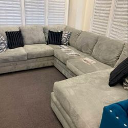 "" Pretty Comfort Living Room Couch Upgrade""