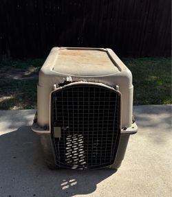 Large Dog Crate / Kennel