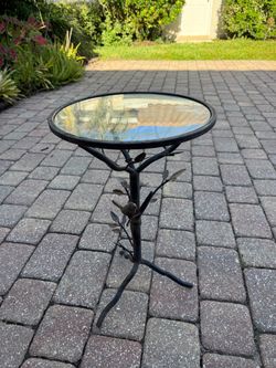 Pier 1 Imports Perched Bird Accent Table with Glass Top – Beautiful Decorative Piece