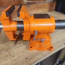 Pony 5inch Cast Iron Bench Vise
