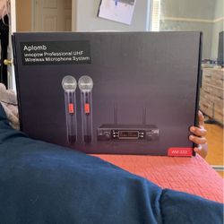 Aplomob Innopow Professional UHF wireless Microphone System 