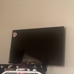 Element Smart Tv (With Remote!)
