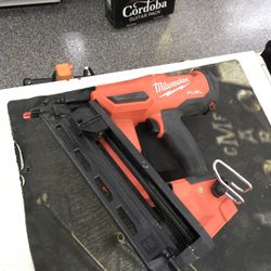 Milwaukee 16 GA Finish Nailer