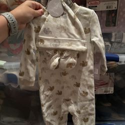 New Unisex Baby Size 6/9 Months 3 Piece Sleeper Hat Mitten Set 