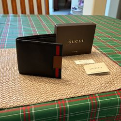 Authentic New Gucci Wallet 