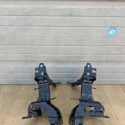 BMW M3 G80 M4 G82/G83  OEM LEFT AND RIGHT HEADLIGHT BRACKET 2021-2025