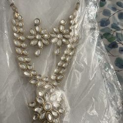 Kundan Necklace Set