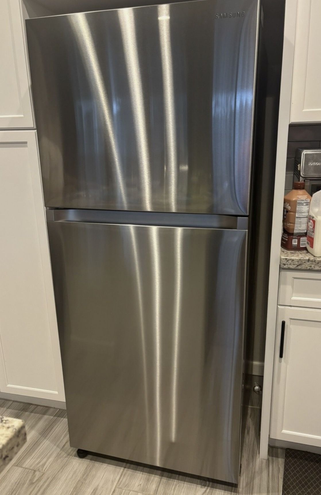 Refrigerator