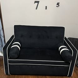 Small Pull Out Couch