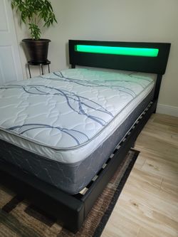 NEW FULL-SIZE PILLOW TOP MATTRESS AND BOX SPRING π€