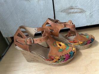 Mexican  Floral Embroidered Wedge Sandals