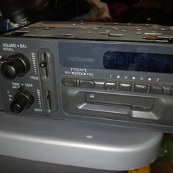 GMC/ CHEVY AM/FM TUNER 