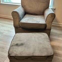 Glide/ Swivel Rocker With Ottoman
